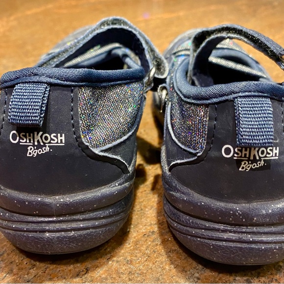 3 for $ 15 OshKosh B'Gosh Fawn girls Mary Jane Flat - Picture 5 of 6